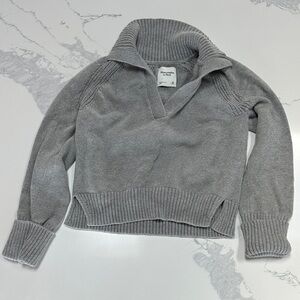 Abercrombie & Fitch Women's Grey Ribbed Sweater